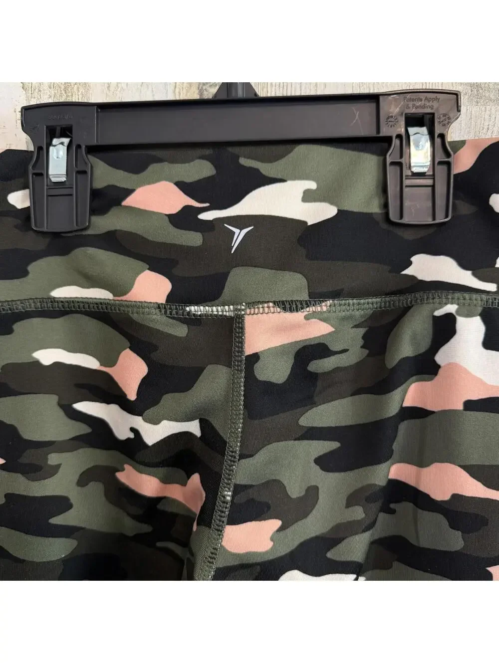 Old Navy Active Girls Size Large (10/12) Camo Leggings Activewear